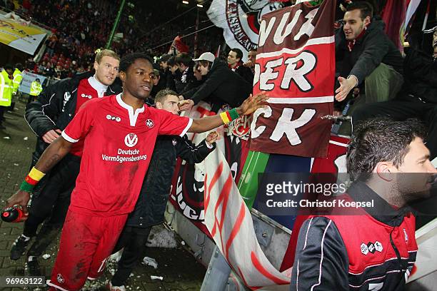Georges Mandjeck of Kaiserslautern celebrates the 3-0 victory with the fans after the Second Bundesliga match between 1.FC Kaiserslautern and FC St....