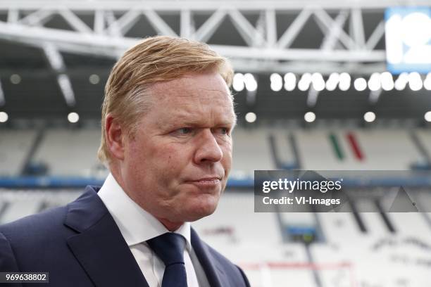 Coach Ronald Koeman of Holland during the International friendly match between Italy and The Netherlands at Allianz Stadium on June 04, 2018 in...