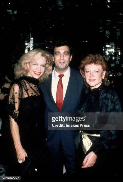 Lynn Wyatt, Plácido Domingo and Regine circa 1983 in New York City.