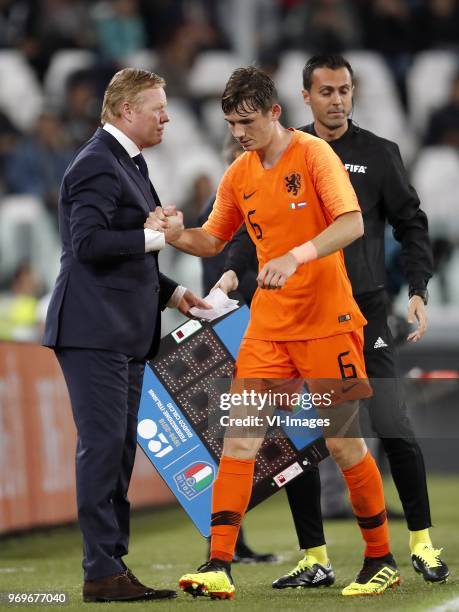 Coach Ronald Koeman of Holland, Marten de Roon of Holland during the International friendly match between Italy and The Netherlands at Allianz...