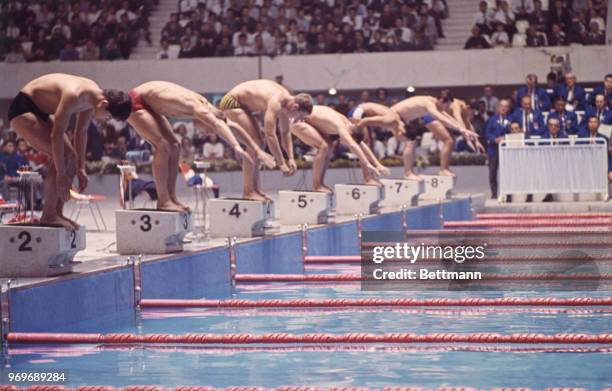 Start of the final race in the Men's 1500 Meter Freestyle swim.