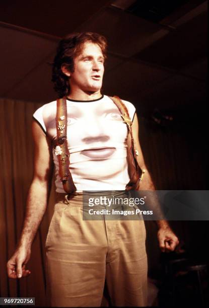 Robin Williams perform on his 'Off The Wall' HBO TV Special at the Roxy Theatre circa 1979 in West Hollywood, California.