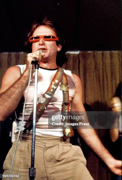 Robin Williams perform on his 'Off The Wall' HBO TV Special at the Roxy Theatre circa 1979 in West Hollywood, California.