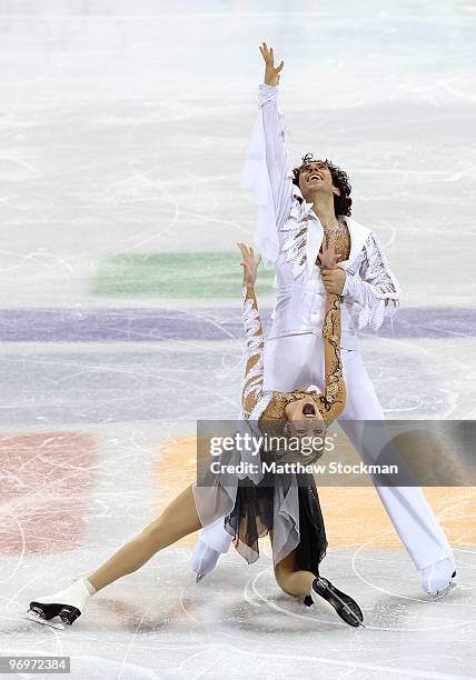 Tanith Belbin and Benjamin Agosto of USA compete in the free dance portion of the Ice Dance competition on day 11 of the 2010 Vancouver Winter...