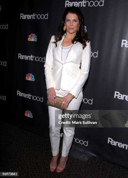 Actress Lauren Graham attends the Los Angeles premiere of "Parenthood" at the Directors Guild Theatre on February 22, 2010 in West Hollywood,...