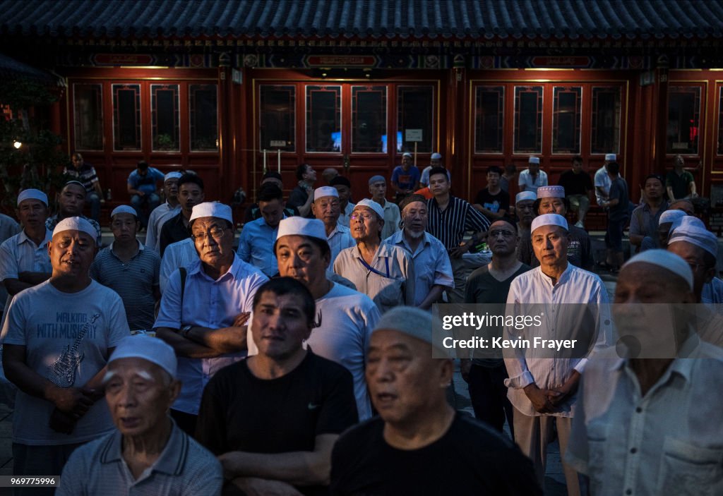China's Hui Muslims Mark Ramadan