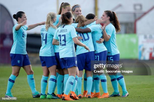 Lineth Beerensteyn of Holland Women celebrates 0-1 with Sherida Spitse of Holland Women, Jackie Groenen of Holland Women, Anouk Dekker of Holland...