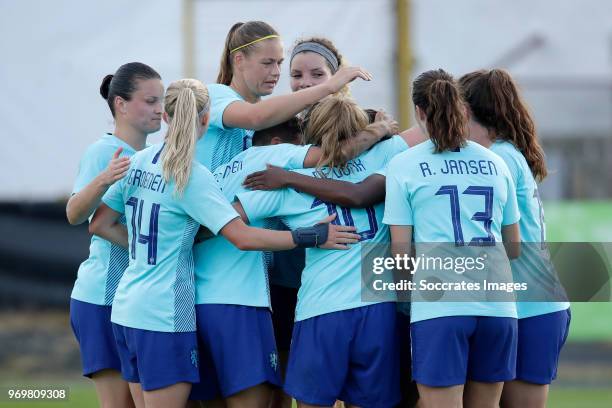 Lineth Beerensteyn of Holland Women celebrates 0-1 with Sherida Spitse of Holland Women, Jackie Groenen of Holland Women, Anouk Dekker of Holland...