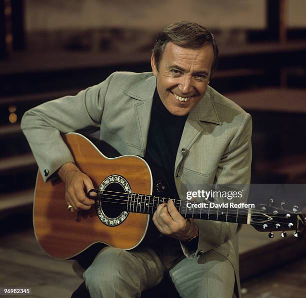 Irish singer Val Doonican performs on a BBC television show at Television Centre, London circa 1970.