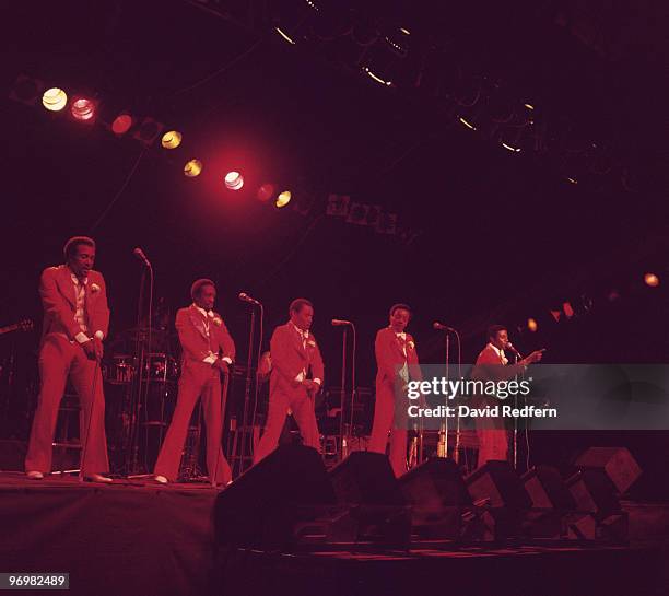 Dramatic Singer 376 The Dramatics Stock Photos, High-Res Pictures, and Images - Getty ...