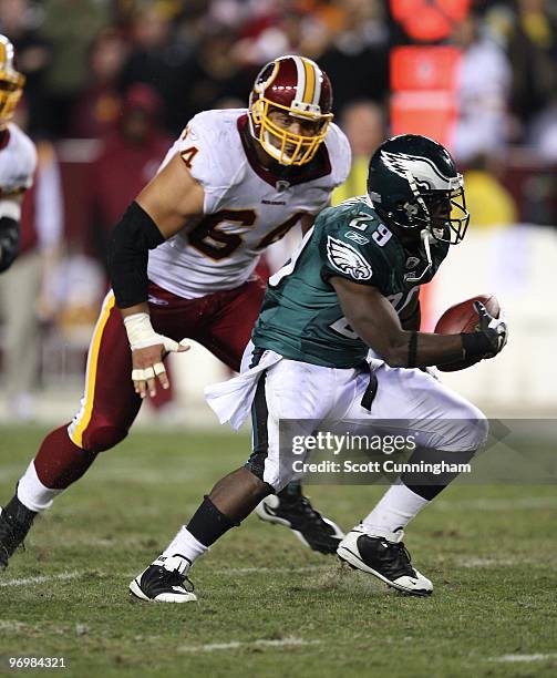 LeSean McCoy of the Philadelphia Eagles carries the ball against the Washington Redskins at Fedex Field on October 26, 2009 in Landover, Maryland.