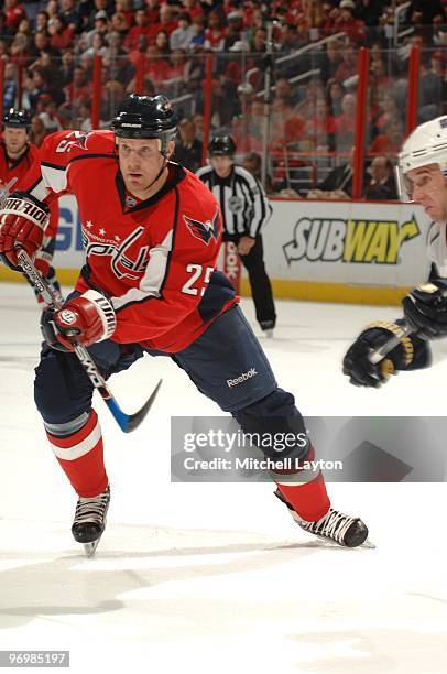 Jason Chimera of the Washington Capitals prepares for a face off during a NHL hockey game against the Atlanta Thrashers on February 5, 2010 at the...