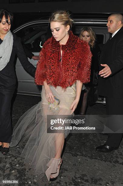 Mary-Kate Olsen and Ashley Olsen attend the ELLE Style Awards at Grand Connaught Rooms on February 22, 2010 in London, England.