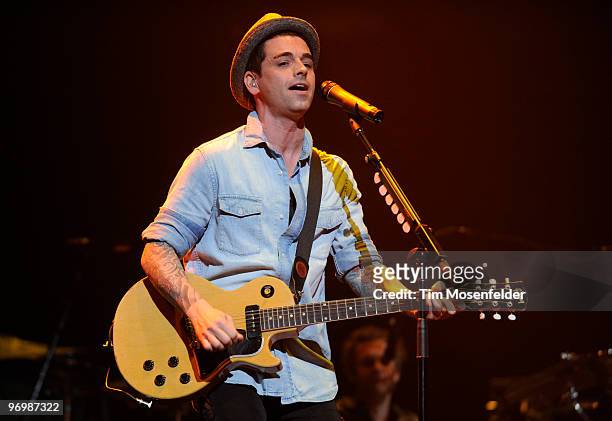 Chris Carrabba of Dashboard Confessional performs in support of the bands' Alter the Ending album at HP Pavilion on February 22, 2010 in San Jose,...