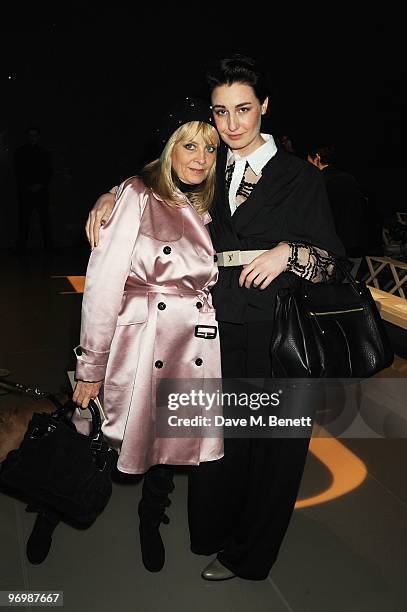 Models Twiggy and Erin O'Conner attends the Burberry Prorsum LFW Autumn/Winter 2010 Women�s wear show at the Parade Ground, Chelsea College of Art on...