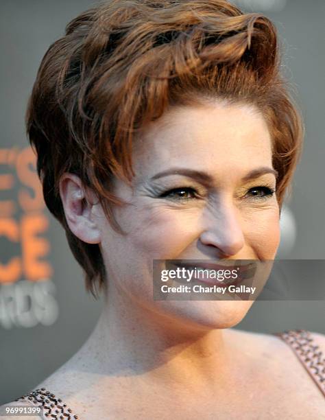 Actress Carolyn Hennesy arrives at the People's Choice Awards 2010 held at Nokia Theatre L.A. Live on January 6, 2010 in Los Angeles, California.