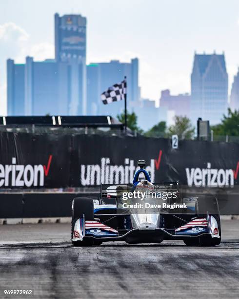 Graham Rahal drives the Honda Indy Car for Rahal Latterman Lanigan Racing during the Chevrolet Dual in Detroit - Dual II during 2018 Chevrolet...