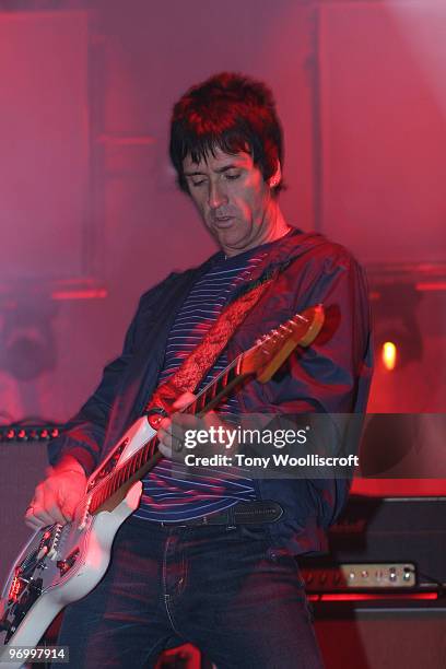 The Cribs guitarist Johnny Marr performs at the Apollo on October 2, 2009 in Manchester, England.