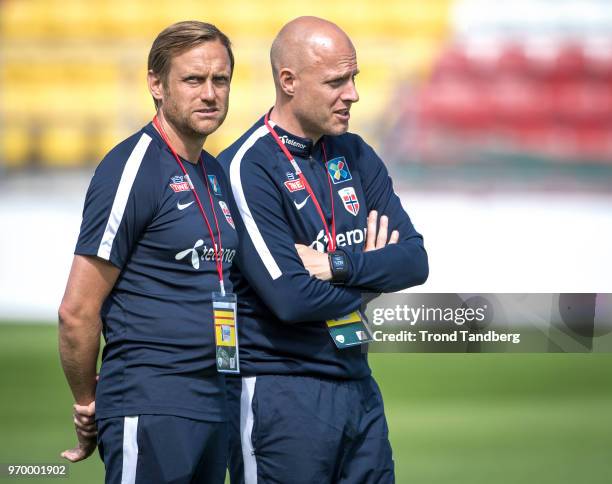 Head Coach Martin Sjoegren, Coach Anders Jacobson of Norway during 2019 FIFA Womens World Cup Qualifier between Irland and Norway at Tallaght Stadium...