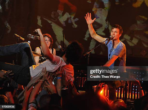 Matt and Kim perform at the 2009 mtvU Woodie Awards at the Roseland Ballroom on November 18, 2009 in New York City.