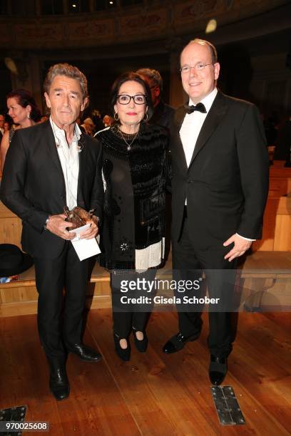 Singer Peter Maffay, Nana Mouskouri and HRH Prince Albert II. Of Monaco with award during the European Culture Awards TAURUS 2018 at Dresden...