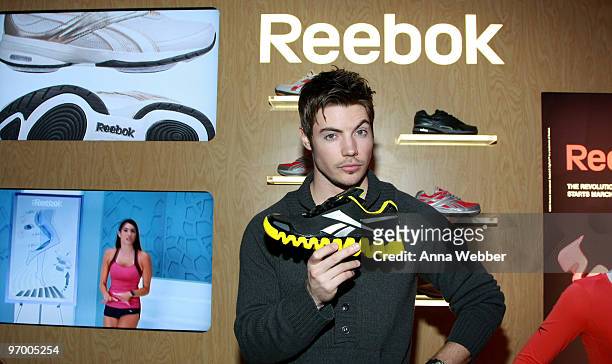 Actor Josh Henderson poses at Reebok during the Kari Feinstein Golden Globes Style Lounge at Zune LA on January 15, 2010 in Los Angeles, California.