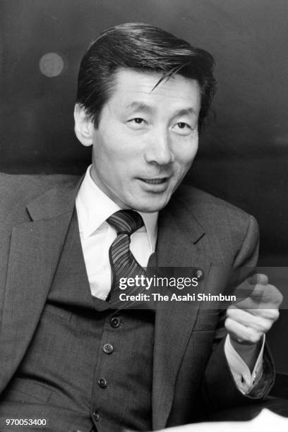 Health Minister Junichiro Koizumi speaks during the Asahi Shimbun interview on December 28, 1989 in Tokyo, Japan.