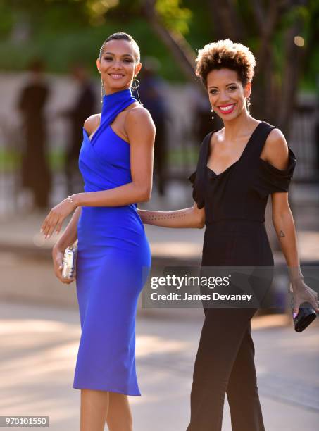 Lais Ribeiro and Carly Cushnie arrive to the 2018 CFDA Fashion Awards at Brooklyn Museum on June 4, 2018 in New York City.