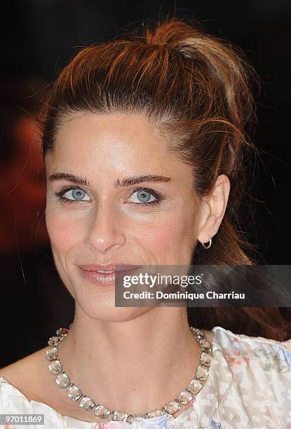 Actress Amanda Peet attends the 'Please Give' Premiere during day six of the 60th Berlin International Film Festival at the Berlinale Palast on...