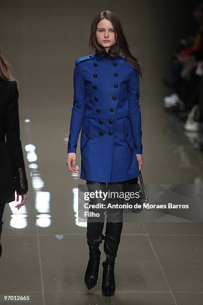 Model walks the runway at the Burberry Prorsum show for London Fashion Week Autumn/Winter 2010 at on February 23, 2010 in London, England.