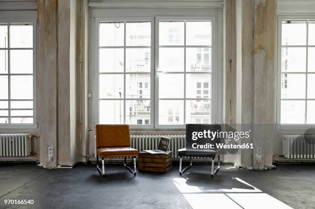 interior of a loft flat - loft interior imagens e fotografias de stock