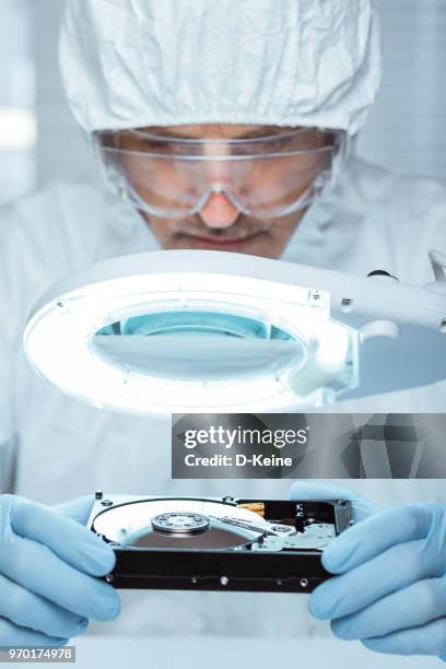 Lab Sample Disk Lab Disk Photos and Premium High Res Pictures - Getty Images