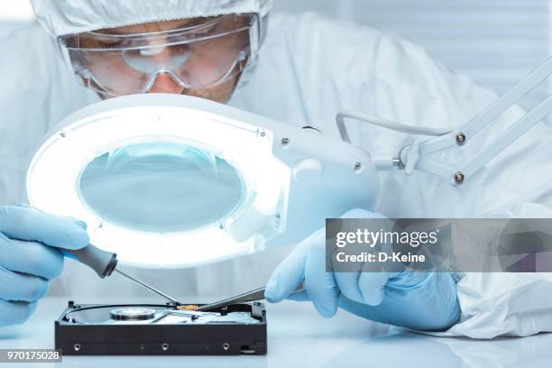 Lab Sample Disk 157 Lab Disk Stock Photos, High-Res Pictures, and Images - Getty Images