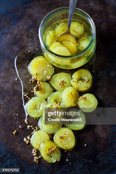 glass of silesian cucumbers - essiggurke stock-fotos und bilder