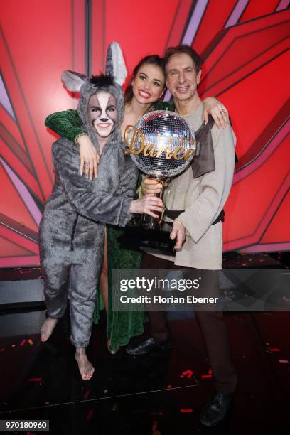 Ingolf Lueck and Ekaterina Leonova during the finals of the 11th season of the television competition 'Let's Dance' on June 8, 2018 in Cologne,...