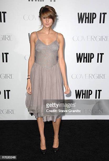 Shailene Woodley arrives at the Los Angeles premiere of "Whip It" at the Grauman's Chinese Theatre on September 29, 2009 in Hollywood, California.