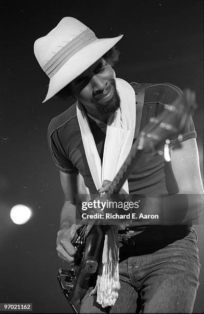 Stanley Clarke from Return To Forever performs live on stage in New York in 1977