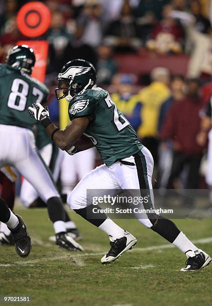 LeSean McCoy of the Philadelphia Eagles carries the ball against the Washington Redskins at Fedex Field on October 26, 2009 in Landover, Maryland.