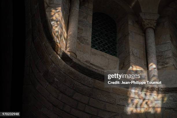 pattern of light on the walls of the church of saint-léonard-de-noblat, france - haute vienne stock pictures, royalty-free photos & images