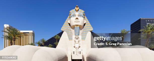 sphinx - luxor - las vegas - las vegas pyramid stock pictures, royalty-free photos & images