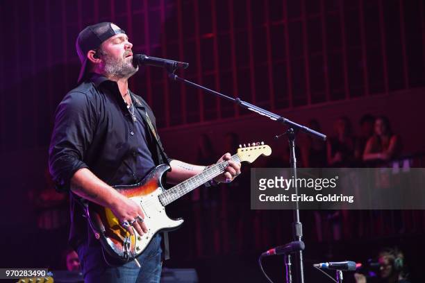 Lee Brice performs during the 2018 CMA Music festival at the on June 8, 2018 in