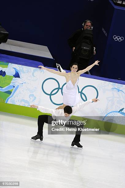 Winter Olympics: Canada Tessa Virtue and Scott Moir in action during Ice Dancing Free Dance at Pacific Coliseum. Vancouver, Canada 2/22/2010 CREDIT:...