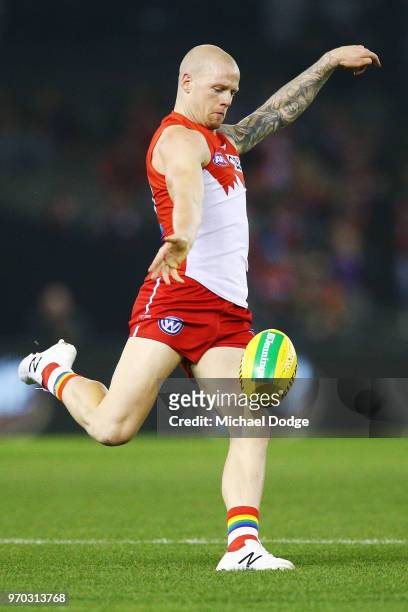 Zak Jones of the Swans kicks the ball during the round 12 AFL match between the St Kilda Saints and the Sydney Swans at Etihad Stadium on June 9,...