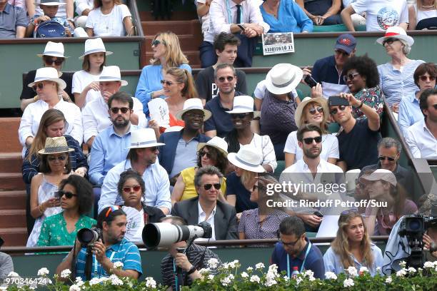 Valerie Donzelli, Julie Gayet, Woody Harrelson, Judith El Zein, Claudia Tagbo, Jean-Francois Piege, Ana Girardot, Elie Semoun, Audrey Pulvar,...