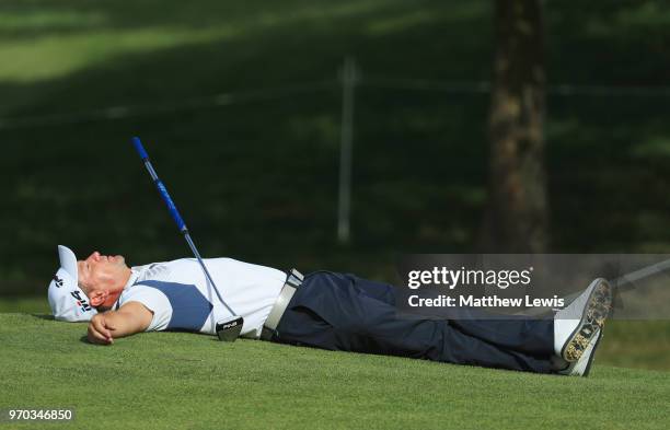 Steve Webster of England takes a break on the 16th green during day three of the 2018 Shot Clock Masters at Diamond Country Club on June 9, 2018 in...