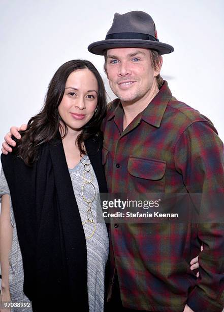 Carin Kingsland and Mark McGrath at "Step-and-Repeat" Presented By Elijah Blue and Kantor Gallery on February 24th, 2010 in Los Angeles, CA.