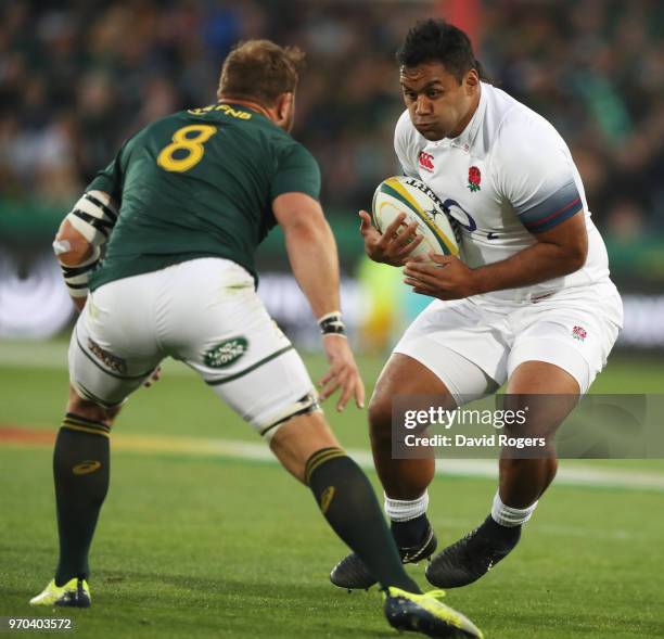 Billy Vunipola of England is faced by Duane Vermeulen of South Africa during the first test between and South Africa and England at Ellis Park on...