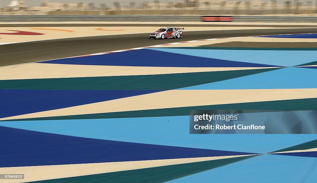 V8 Supercars Round Two - Practice