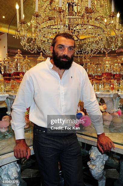 Rugbyman/Caron model Sebastien Chabal attends the Vogue Fashion Night Celebration Cocktails - Vendanges Montaigne at the Chloe shop avenue Montaigne...