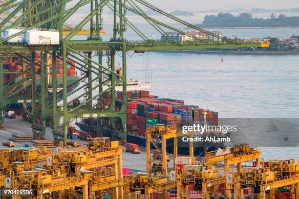 Psa Container Block 402 Psa Singapore Terminal Stock Photos, High-Res Pictures, and Images ...